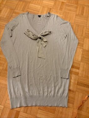 Joseph V-Neck Tie-Front Sweater  /tunic in Light  sage